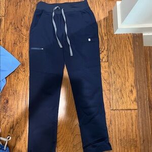 Figs yola pant. Navy blue.